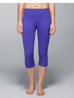 Lululemon Seamlessly Street Crop Leggings in Bruised Berry